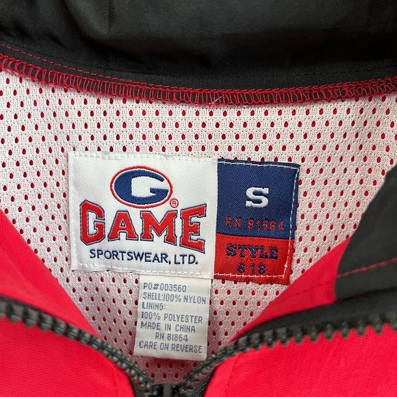 New Game Sportswear Mystic Windbreaker Jacket in Red Black - Picture 3 of 6